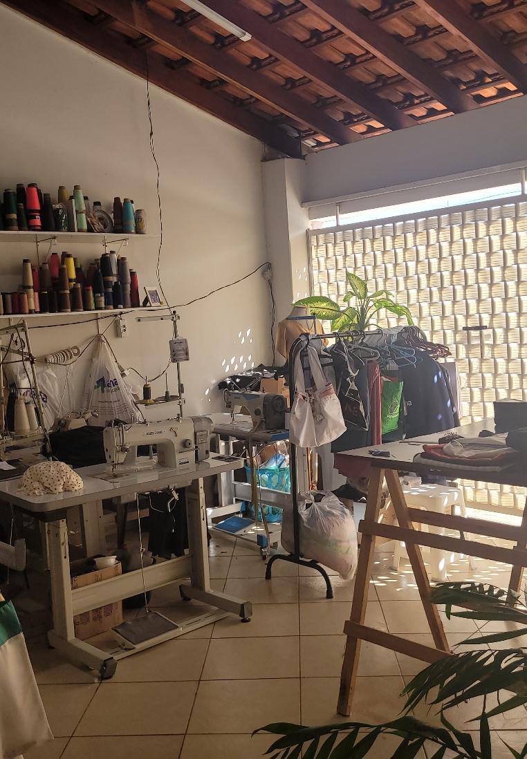 Espaço de trabalho da Dida Costureira